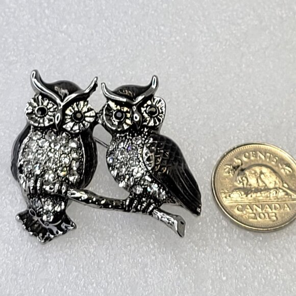 Two Owls Brooch Pin - Picture 4 of 11